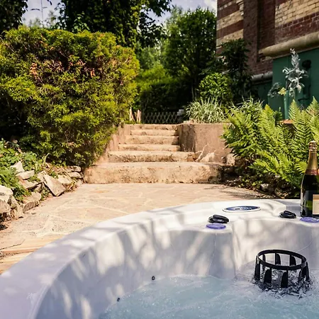 Belle Epoque With Hot Tub In *