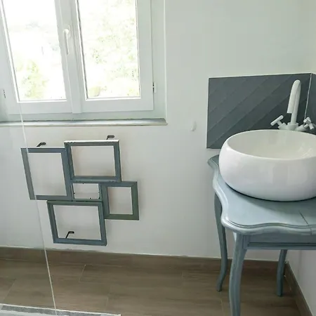Belle Epoque With Hot Tub In Casa de Férias